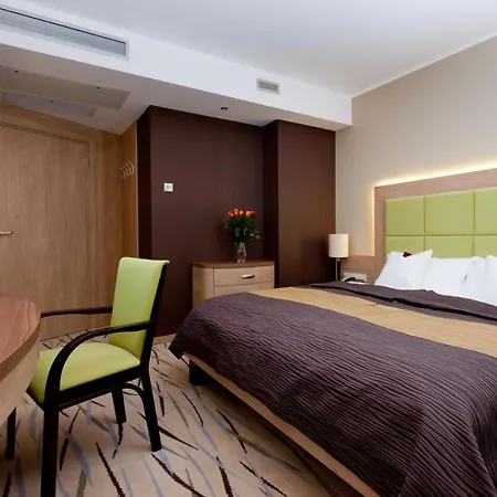 Hotel Unitral W Mielnie